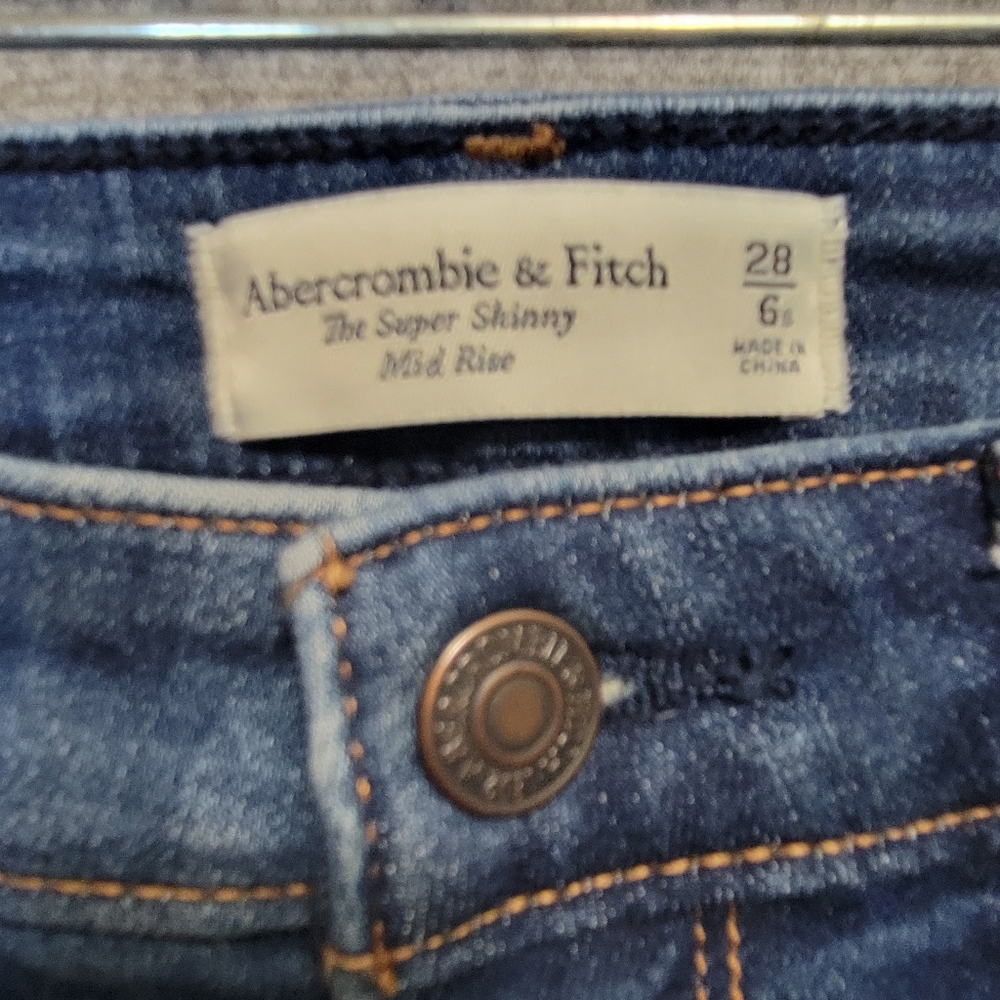 Abercrombie & Fitch Super Skinny Mid Rise Jeans 28 / 6 - Picture 4 of 12